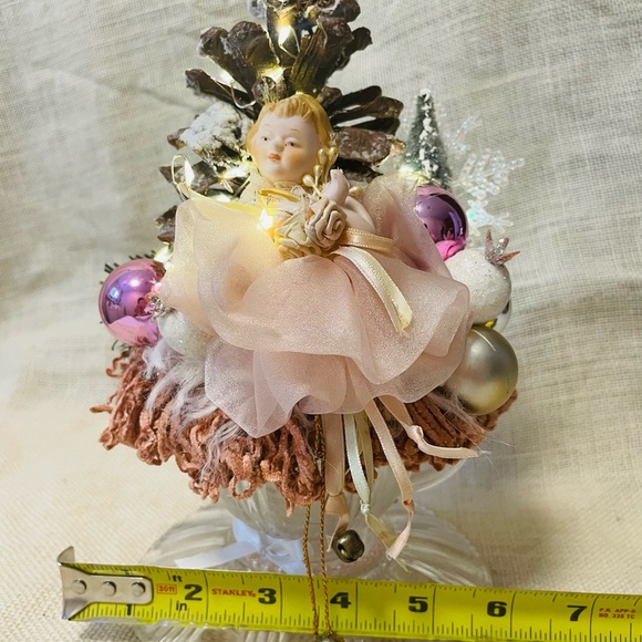 Vintage Pink Shabby Xmas Pixie Assemblage On Teacup & Saucer Handmade Lights - Picture 5 of 7